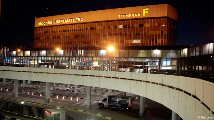 An exterior view shows Moscow's Sheremetyevo airport June 26, 2013. President Vladimir Putin confirmed on Tuesday Edward Snowden, a former U.S. spy agency contractor sought by the United States, was in the transit area of a Moscow airport but ruled out handing him over to Washington, dismissing U.S. criticisms as ravings and rubbish