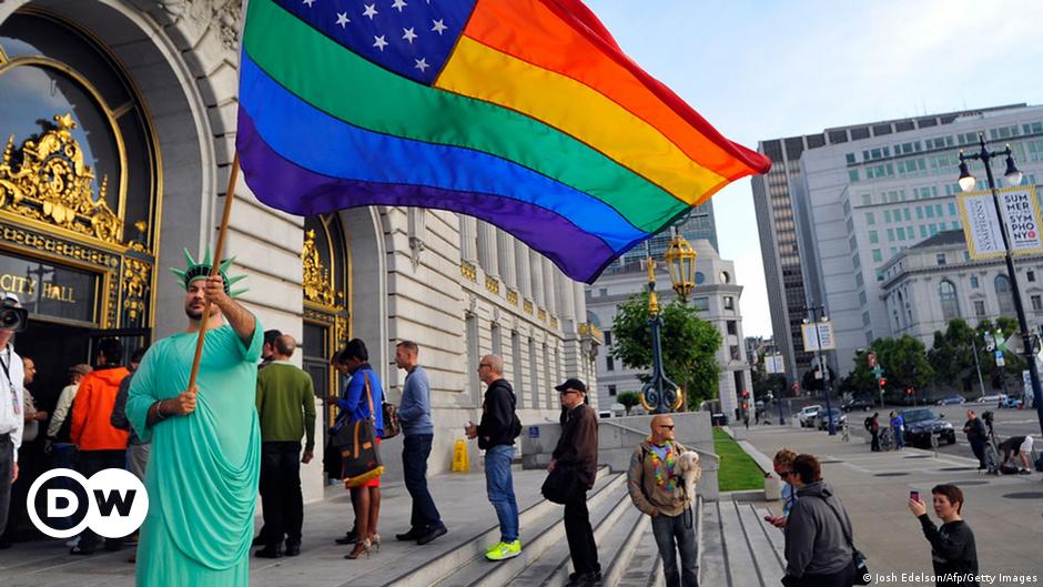 Us Supreme Court Rules In Favor Of Gay Marriage Nationwide Dw 0626