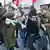 Enfrentamiento entre policías chilenos y jóvenes liceístas en el marco de una protesta estudiantil (Archivo).