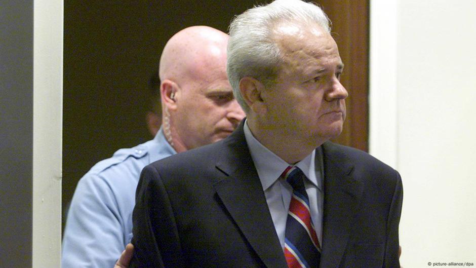 Slobodan Milošević, prvo pojavljivanje na sudu u Hagu, 3.07.2001.
