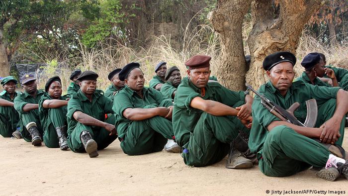 Soldados da RENAMO na Serra da Gorongosa