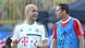 Claudio Pizarro y Pep Guardiola conversan sobre el futuro en el Bayern. Claudio Pizarro y Pep Guardiola conversan sobre el futuro en el Bayern.