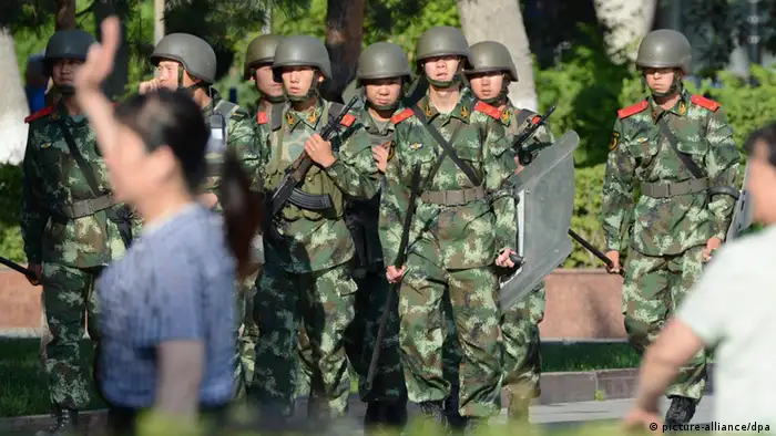 China Xinjiang Urumqi Polizei 05.07.2013