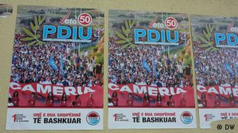 Ich will ein vereintes Albanien - Wahlplakat der PDIU (Foto: Pandeli Pani/DW)