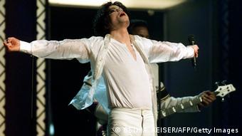 Michael Jackson beim Konzert im Madison Square Garden in New York 2001 - Foto: AFP PHOTO