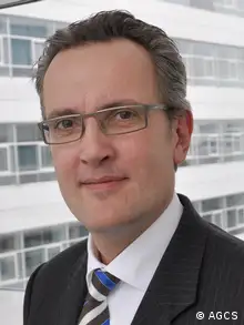Hartmut Mai, Vorstandsmitglied der Allianz Global Corporate & Specialty AG (AGCS) Zugestellt von Arnd Riekmann.