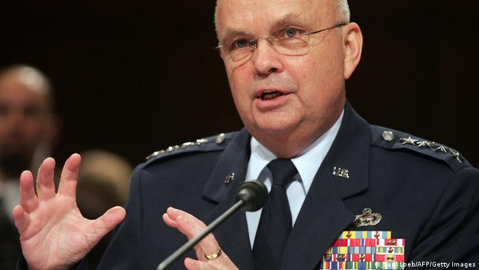El general, Michael Hayden, ex jefe de la NSA y de la CIA.