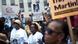 Schwarze Menschen demonstrieren am 20.07. in Washington DC gegen den Freispruch von George Zimmerman. (Foto: NICHOLAS KAMM/AFP/Getty Images) Schwarze Menschen demonstrieren am 20.07. in Washington DC gegen den Freispruch von George Zimmerman. (Foto: NICHOLAS KAMM/AFP/Getty Images)