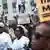 Schwarze Menschen demonstrieren am 20.07. in Washington DC gegen den Freispruch von George Zimmerman. (Foto: NICHOLAS KAMM/AFP/Getty Images)