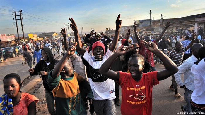 Anger in Uganda over new anti-protest bill | Africa | DW | 07.08.2013