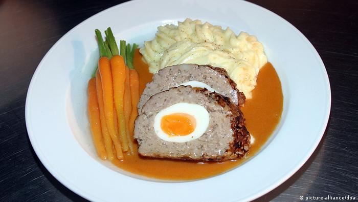 Falscher Hase meat loaf (Copyright: dpa)