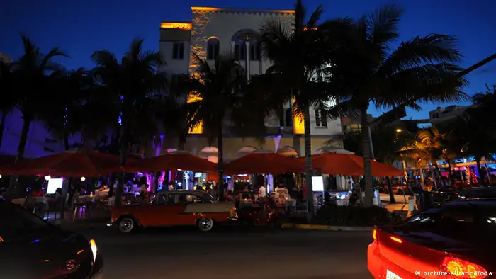Der Ocean Drive ist die bekannteste und populärste Straße in Miami Beach. (Foto:dpa)