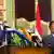 Außenminister Guido Westerwelle (l. spricht neben seinem ägyptischen Amtskollegen Nabil Fahmy (Foto: dpa)