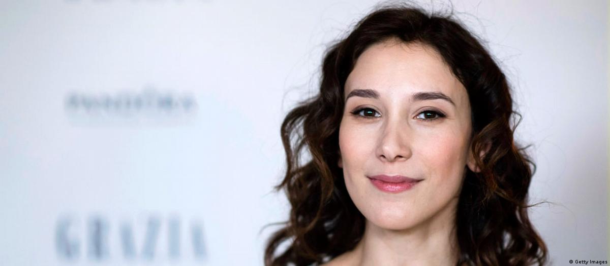 Velosipedchilar pornosi bilan Kristina Blond Sasha Grey porno konsert