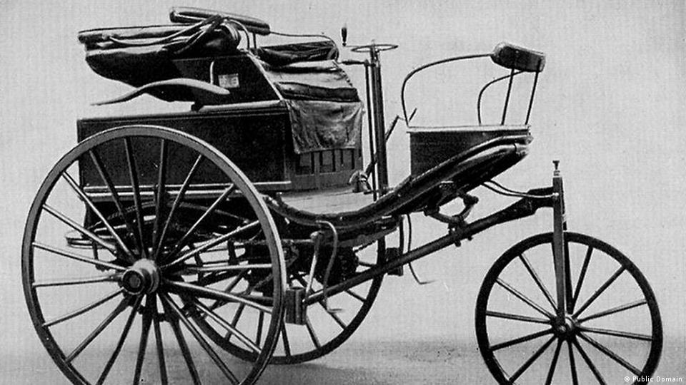первый автомобиль в мире