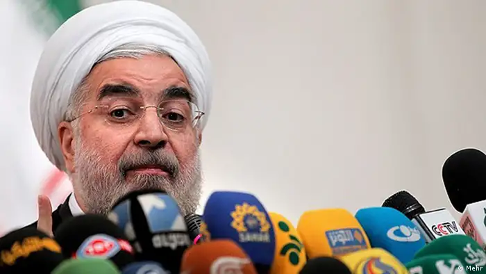 Titel: Iran Politik Hassan Rohani Beschreibung: Pressekonferenz des iranischen Präsidenten Hassan Rohani (Rowhani). Lizenz: Mehr