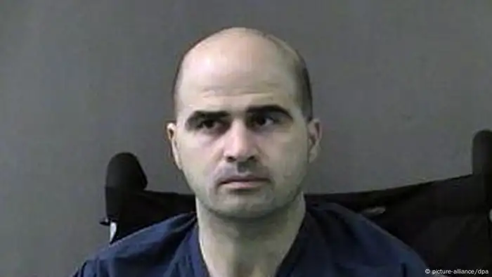 epa03729529 (FILE) A file Bell County Sheriff handout booking photograph of Major Nidal Hasan, on 09 April 2010 the Army psychiatrist charged in the deadly Fort Hood, Texas, shooting. Media reports on 03 June 2013 that a military judge ruled that Nidal Malik Hasan will be allowed to represent himself during his court-martial. Hasan, 42, is charged with premeditated murder and attempted murder in connection with the shooting that killed 13 and injured 32. EPA/BELL COUNTY SHERIFF OFFICE / HANDO HANDOUT EDITORIAL USE ONLY/NO SALES *** Local Caption *** 02110352 +++(c) dpa - Bildfunk+++