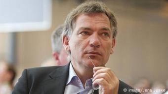 Jan van Aken, diputado del partido La Izquierda y miembro de la subcomisión legislativa para el desarme.
