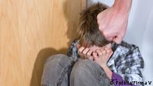 Gewalt gegen Kinder nimmt zu, Jugendämter Deutschland #38266064 - fear © Firma V