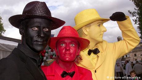 Разликите между източните и западните германски провинции продължават да намаляват