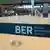 Check-in Schalter im neuen Hauptstadtflughafen Berlin Brandenburg BER (Foto: dpa)
