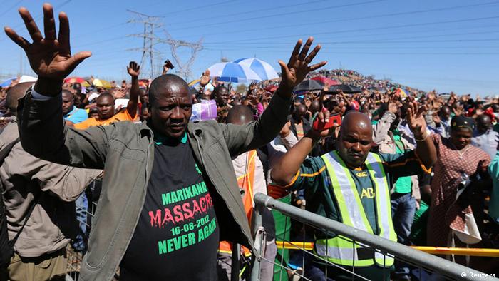 South Africans Mark Anniversary Of Marikana Massacre News Dw 16 08 2013