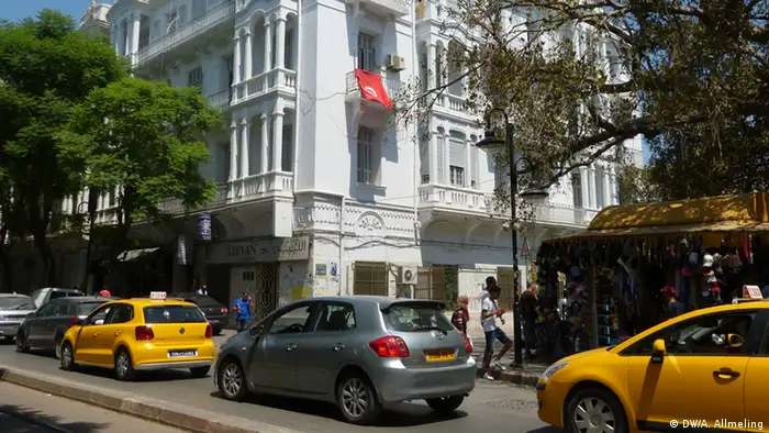 Straße in Tunis
(Foto: Anne Allmeling/DW)