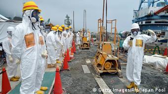 300 Tonnen radioaktives Wasser versickert in Fukushima. Foto: AFP/Getty Images.