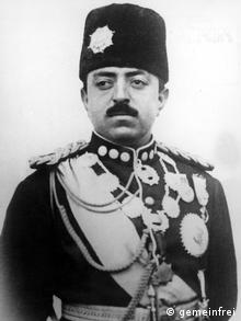 König Amanullah Khan in Uniform (Foto: gemeinfrei)