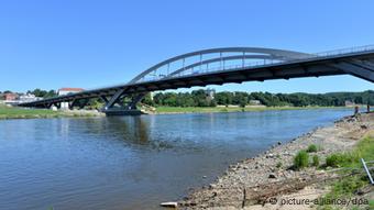El puente de Dresde, ejemplo de un proyecto polémico que no contó con el apoyo ciudadano.