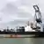 Das nordkoreanische Schiff "Chong Chon Gang" im Hafen der Stadt Colon in Panama (Foto: Reuters)