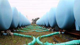 Provisorische Lagerbehälter für kontaminiertes Wasser (Foto: picture alliance/dpa)