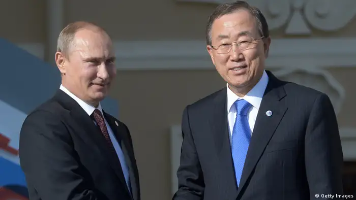 SAINT PETERSBURG - SEPTEMBER 05: In this handout image provided by Host Photo Agency, Russian President Vladimir Putin (L) and Secretary-General of the United Nations Ban Ki-moon shake hands during an official welcome of G20 heads of state and government, heads of invited states and international organizations at the G20 summit on September 5, 2013 in St. Petersburg, Russia. The G20 summit is expected to be dominated by the issue of military action in Syria while issues surrounding the global economy, including tax avoidance by multinationals, will also be discussed during the two-day summit. (Photo by Guneev Sergey/Host Photo Agency via Getty Images)