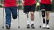 Drei Beinamputierte Männer nehmen an einem Geh-Wettbewerb teil. (Foto: AFP/Getty Images) Drei Beinamputierte Männer nehmen an einem Geh-Wettbewerb teil. (Foto: AFP/Getty Images)