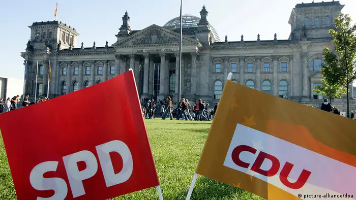 Deutschland Nach der Bundestagswahl Flaggen Logo SPD und CDU