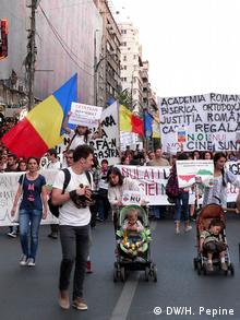 Proteste in Bukarest gegen Goldbergwerk Rosia Montana (Autor: Horatiu Pepine/DW)