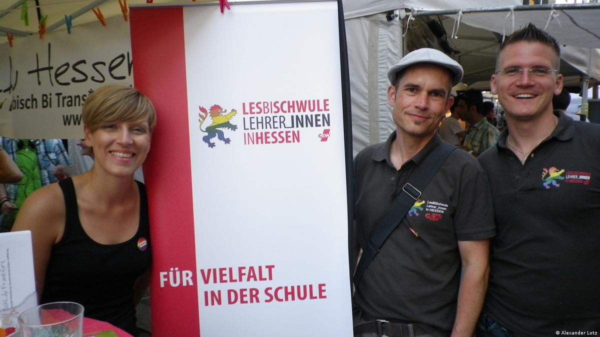 Трудно ли быть гею учителем в Германии – DW – 17.09.2013