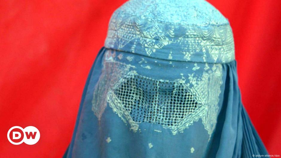 Dutch Government Considering Partial Burqa Ban Dw 05222015 