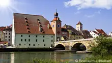 #44364544 - Panorama Regensburg