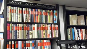 Blick in die Kölner Buchhandlung Bittner (Foto: DW/Jochen Kürten)