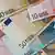 Banknoten liegen auf einem Haufen (Foto: dpa)