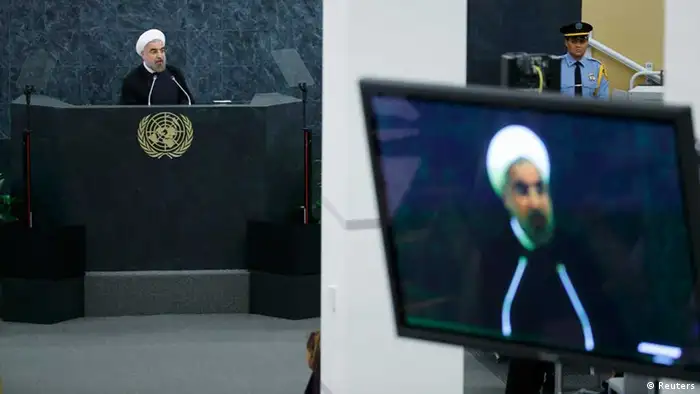 Iran's President Hassan Rouhani addresses the 68th United Nations General Assembly at UN headquarters in New York, September 24, 2013. REUTERS/Ray Stubblebine (UNITED STATES - Tags: POLITICS) / Eingestellt von wa