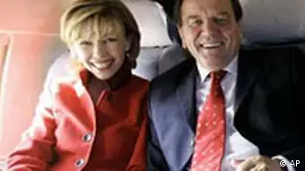 Gerhard Schröder und Doris Schröder-Köpf auf Wahlkampftour