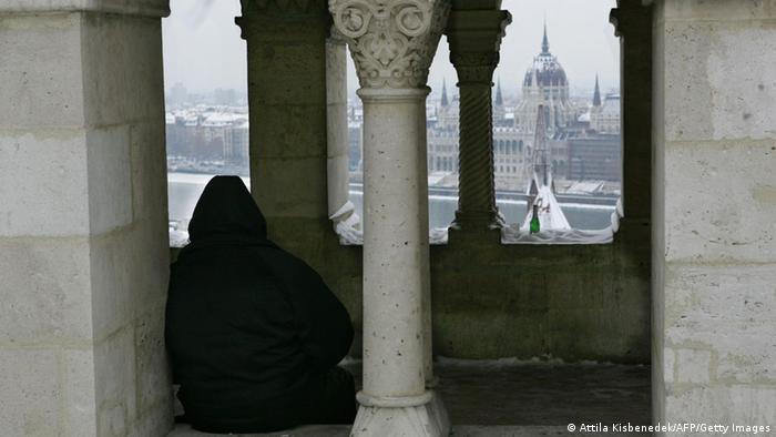 В Унгария влезе в сила закон, който забранява бездомничеството. А