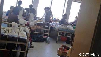 Angola Lubango Kinderkrankenhaus Mütter