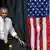 Präsident Obama neben der US-Flagge (Foto: REUTERS)