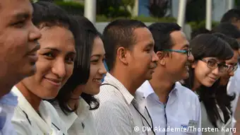 Participants of the workshop Convergent Journalism in Jakarta, Indonesia, September 2013 (photo: DW Akademie/Thorsten Karg).