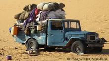 Bildnummer: 58844934 Datum: 18.11.2012 Copyright: imago/CHROMORANGE Refugees car, Wadi Doum, Chad - Refugees car, Wadi Doum, Chad Refugees car, Wadi Doum, Chad - Refugees car, Wadi Doum, Chad PUBLICATIONxINxGERxSUIxONLY kbdig 2012 quer abenteuer abenteuerlich Afrika afrikanisch afrikanischer afrikanisches auto autos automobil automobile transport transporte transportieren transportiert transportierten transportmittel fahrzeug reise reisen Sahara Sahel Tschad wüste wuesten wüsten draussen ausserhalb außen außerhalb 58844934 Date 18 11 2012 Copyright Imago Refugees Car Wadi Doum Chad Refugees Car Wadi Doum Refugees Car Wadi Doum Chad Refugees Car Wadi Doum Kbdig 2012 horizontal Adventure adventurous Africa African African African Car Cars Automobile Automobiles Transportation Transportation transport transported Means of transport Vehicle travel Travel Sahara Sahel Chad Desert Deserts Deserts outside Outside exterior Outside