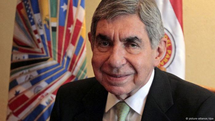 Oscar Arias