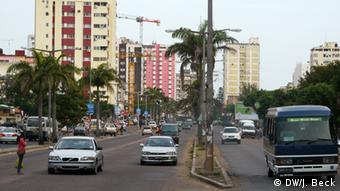 Avenida Eduardo Mondlane in Maputo